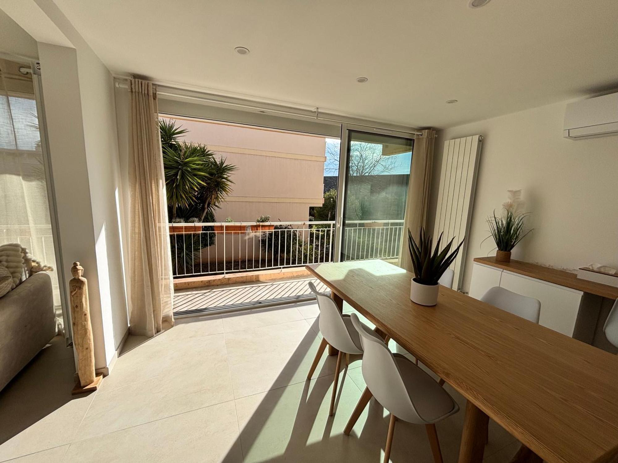 Neuf Apartment *
